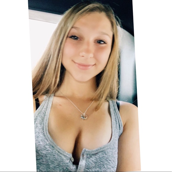 ashley_robert02